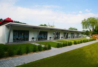 POOL Ro  nov has Balcony rooms