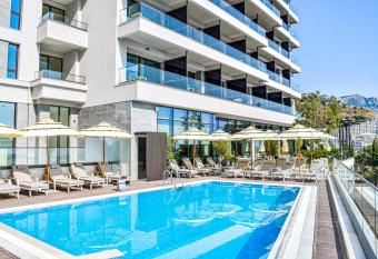 Katamare Hotel allows 18 year olds to book a room