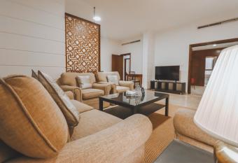 Mabaat - Al Janah House Al Salama - 618 allows 18 year olds to book a room