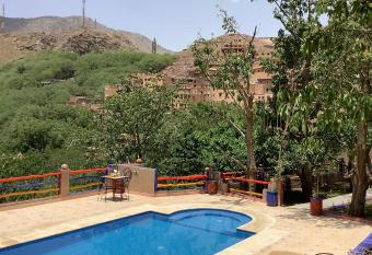 Jnane Karma has Balcony rooms