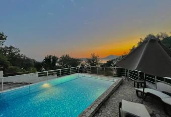 Seaview Couple Studio Przno has Balcony rooms