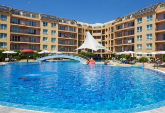 Pollo Resort, Summer Wind Apartaments allows 18 year olds to book a room