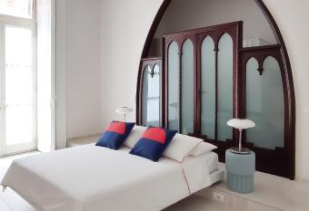 Casa Celeste Aida has Balcony rooms