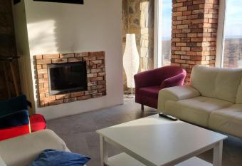 M  Y  SKA 8 Opole-G  rki has Balcony rooms