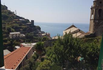 Camere Toni allows 18 year olds to book a room