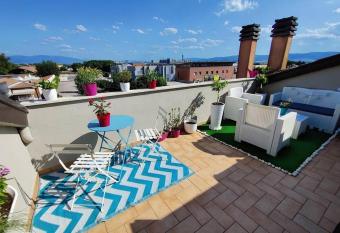 L attico delle Meraviglie - SUITE BellaVista has Balcony rooms