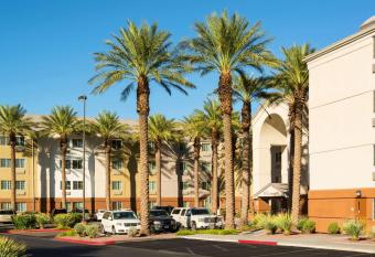 Sonesta Simply Suites Las Vegas Convention Center allows 18 year olds to book a room