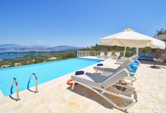Villa Helion with Infinity Heated Pool has Balcony rooms