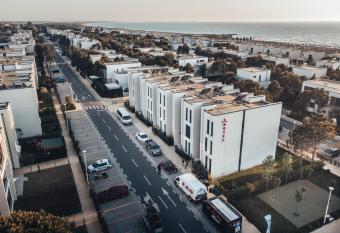 Starmar Hotel allows 18 year olds to book a room