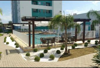 Apto em Easy Club encantador com piscina. allows 18 year olds to book a room
