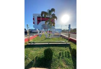 Lindo apartamento, ao lado do Shopping Partage Nova Bet  nia Ed WHB has Balcony rooms