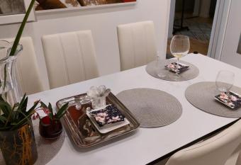 FAMILY APARTMENT Zrnka has Balcony rooms