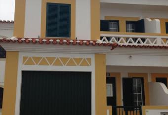 A Casinha da Tita - Moradia com Terra  o has Balcony rooms