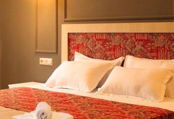 Galaktioni 22 has Balcony rooms