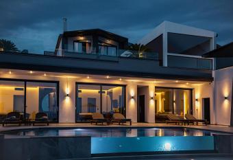 Villa OMNIA - Luxury Bound on Earth has Balcony rooms