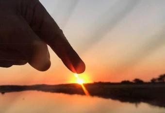 L Atypique has Balcony rooms