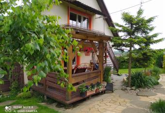 Agroturystyka Radocza Ogr  d has Balcony rooms