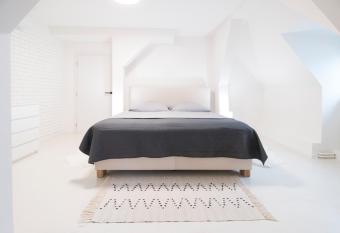 U Zlat   hv  zdy apartm  n Broggio has rooms with a private hot tub