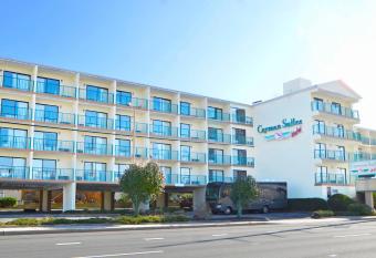 Cayman Suites Hotel has Balcony rooms