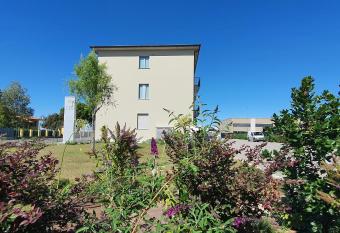 Eco Rooms & Apartments has Balcony rooms
