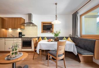 Alpenchalet Niederkofler Evita has Balcony rooms