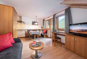Alpenchalet Niederkofler Vera has Balcony rooms