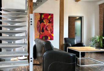 Apartamenty Stara Winiarnia has Balcony rooms