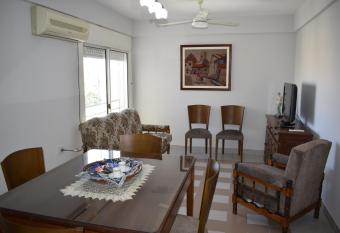 Amplio Departamento en el coraz  n de Paran   allows 18 year olds to book a room