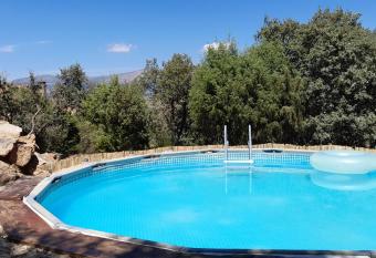 Oasis Sierra has Balcony rooms