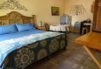 Bungalows Casa Blanca allows 18 year olds to book a room