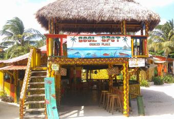 Cool Spot Grace Place has Smoking/Balcony rooms