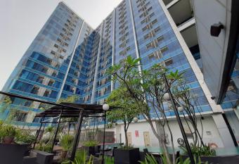 Cozy Tamansari Hive Cawang by Bonzela Property has Balcony rooms