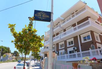 Elite Hotel allows 18 year olds to book a room