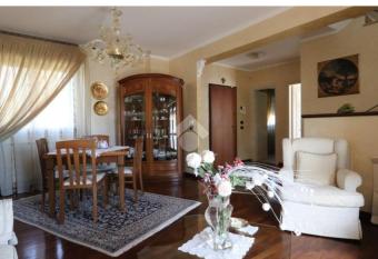 A L Aquila per un sogno has Balcony rooms