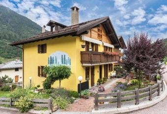 Appartamento Albachiara 2 has Balcony rooms