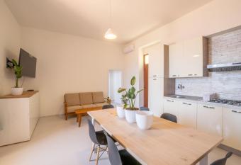 Ville Durante has Balcony rooms