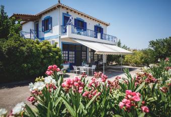 Natalia s Stay has Balcony rooms