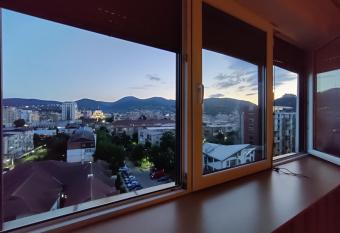 Cosy 2-bedroom apartment with an amazing panorama has Balcony rooms