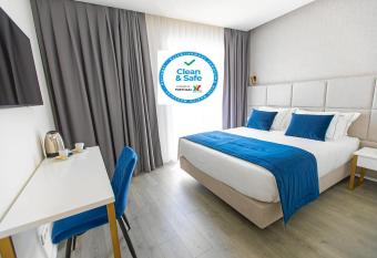 Hotel Mondego has Balcony rooms