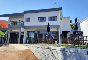 Tajy Iguazu Hotel allows 18 year olds to book a room