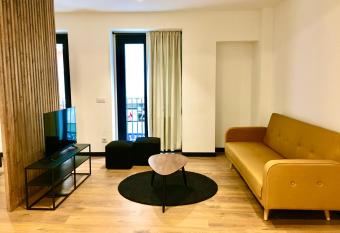 LOFT DE DISE  O CON BALCON has Balcony rooms