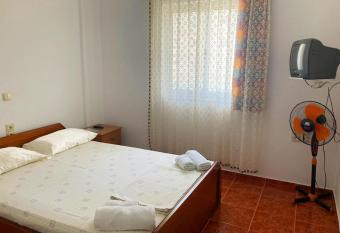 Garden Villa Sarande Apt-3 allows 18 year olds to book a room