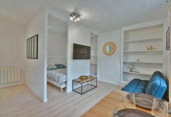 Le SWEETHOME has Balcony rooms