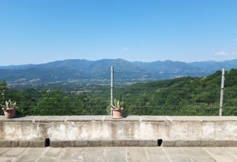 La Romanina has Balcony rooms