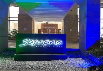 Samaria Club de Playa has rooms with a private hot tub