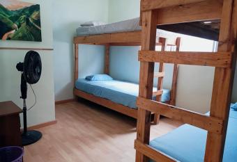 El Coste  ito Hostal has Balcony rooms