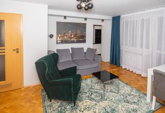 V3 Ordona 20a has Balcony rooms