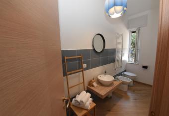 Geordie s has Balcony rooms