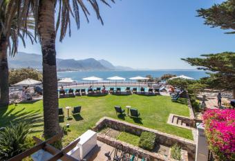 Harbour House Hotel - Manor House allows 18 year olds to book a room