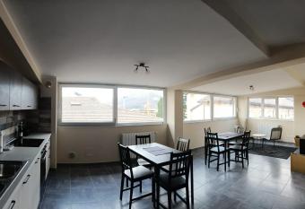 Casa Renzo has Balcony rooms